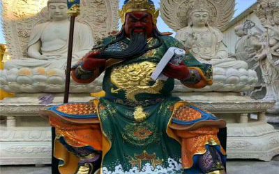 玻璃鋼彩繪戶(hù)外大型佛像看書(shū)的關(guān)公雕塑