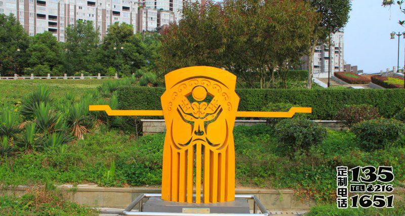 公園景區(qū)創(chuàng)意抽象玻璃鋼臉譜雕塑