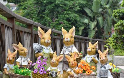 城市街道玻璃鋼彩繪仿真動物兔子雕塑