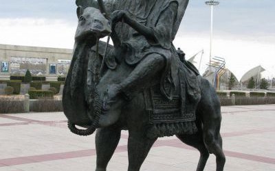 公園廣場玻璃鋼仿銅人物騎著駱駝雕塑