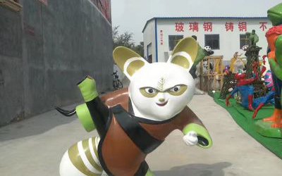 游樂園玻璃鋼卡通功夫熊貓浣熊師傅雕塑