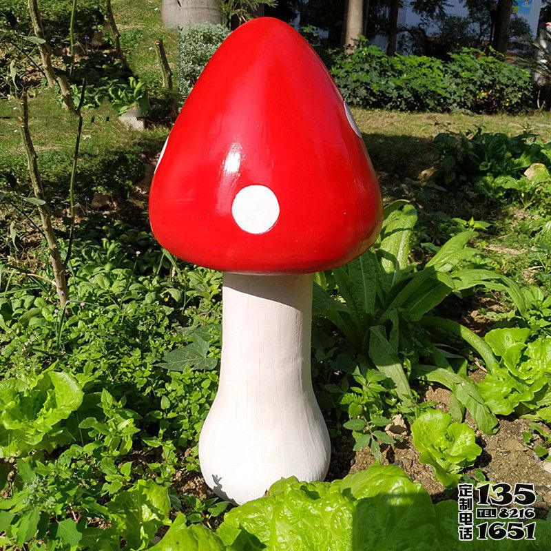 菜園創意仿真玻璃鋼蘑菇雕塑 菜園創意仿真玻璃鋼蘑菇雕塑