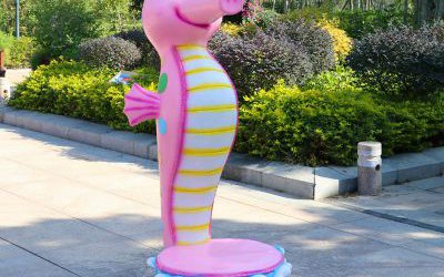 創意商場美陳擺件玻璃鋼卡通海馬雕塑