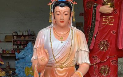 寺廟玻璃鋼彩繪大型觀音菩薩雕塑