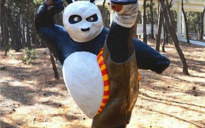 戶(hù)外園林玻璃鋼卡通功夫熊貓阿寶雕塑